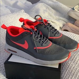 Nike Air Max Thea’s